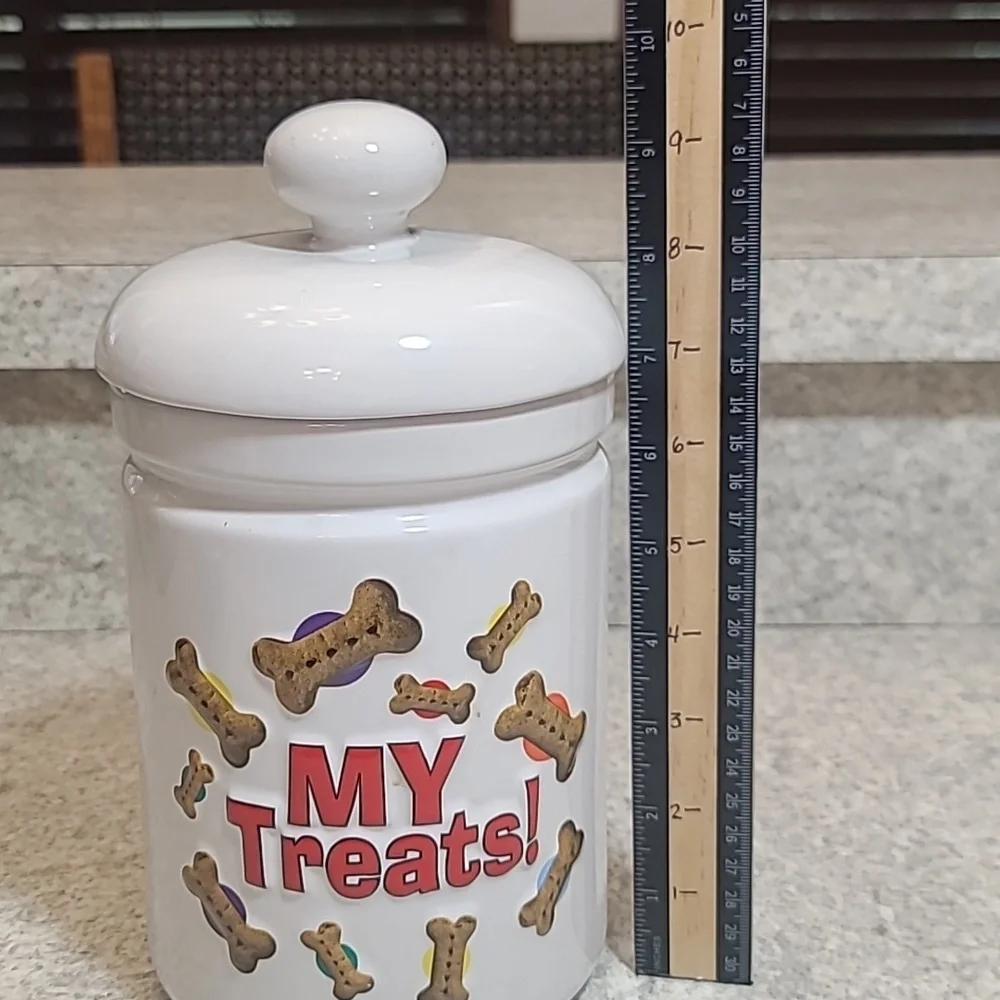 XPRES best friend originals treat canister With Punoy Slow Feed Feeder